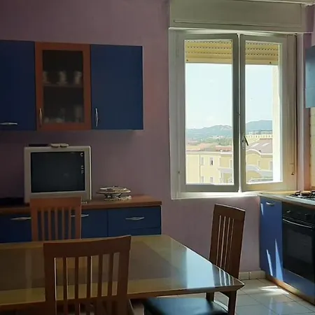 Fronte Porto Turistico Apartment